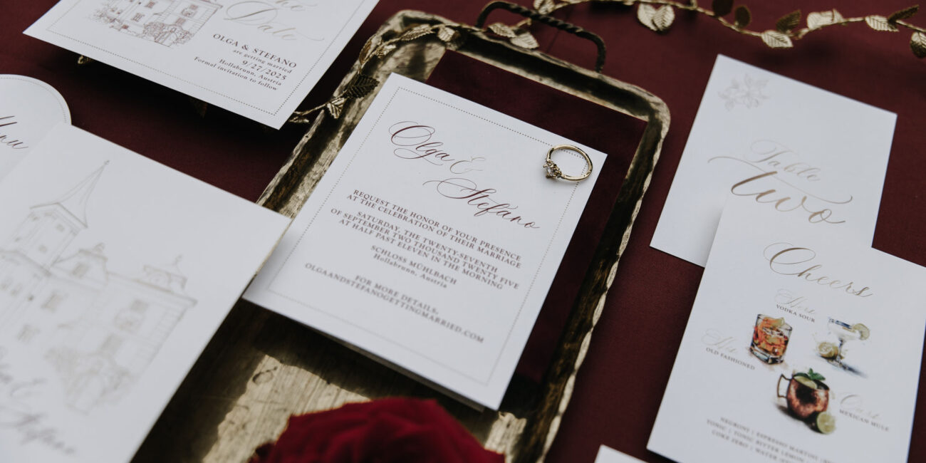 Papeterie in burgunder und gold